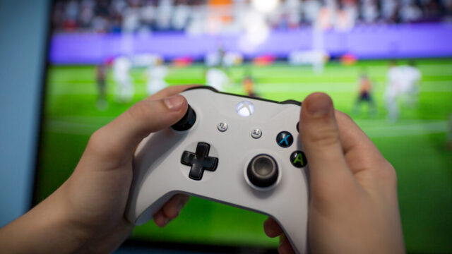 Xbox Wireless Controller in offerta