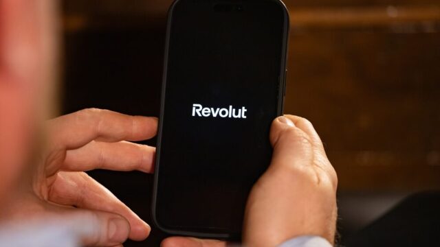 Rivoluzione nei pagamenti con Revolut Pay with Smile