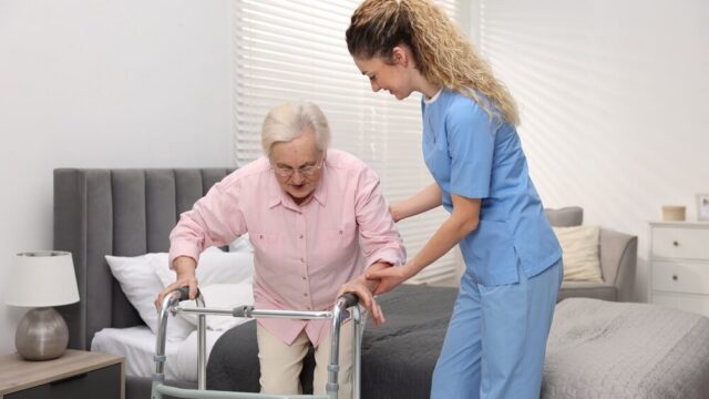Piattaforma WeCare per badanti