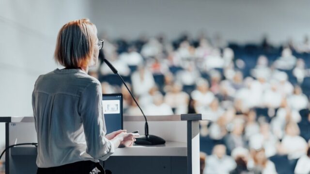 Evento Founder Summit 2026